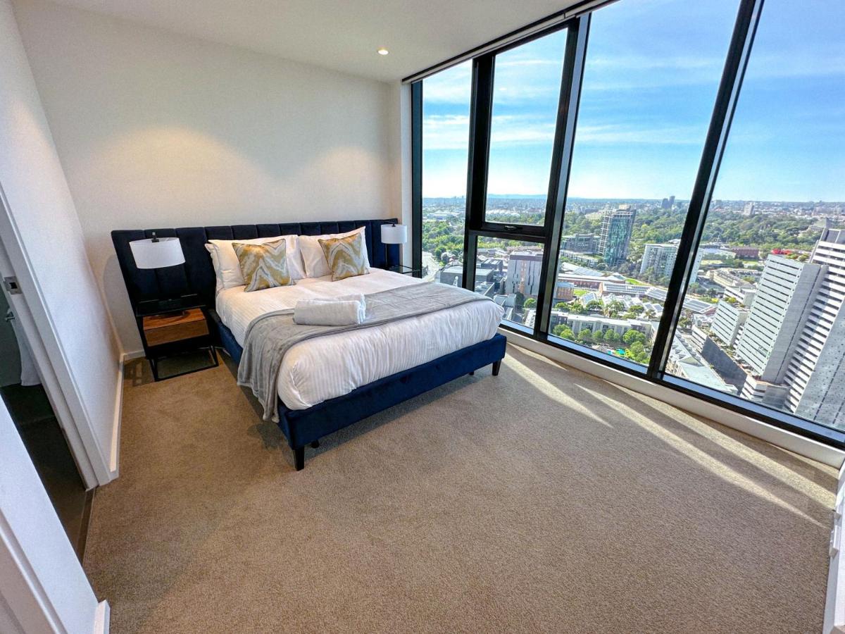 Deluxe 3 Bedroom Apartment In Southbank Мелбърн Екстериор снимка